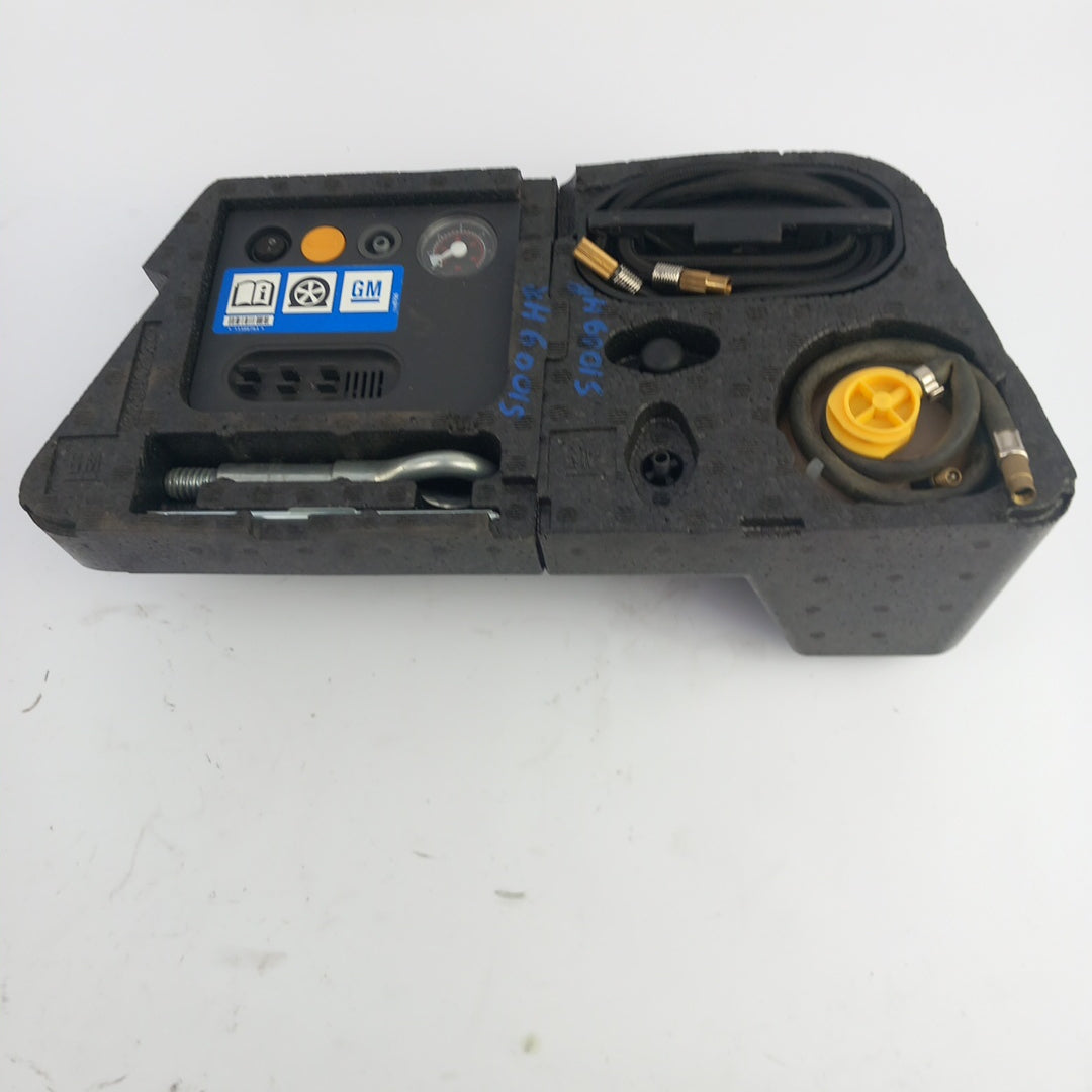 Комплект спукана гума компресор Opel Meriva B