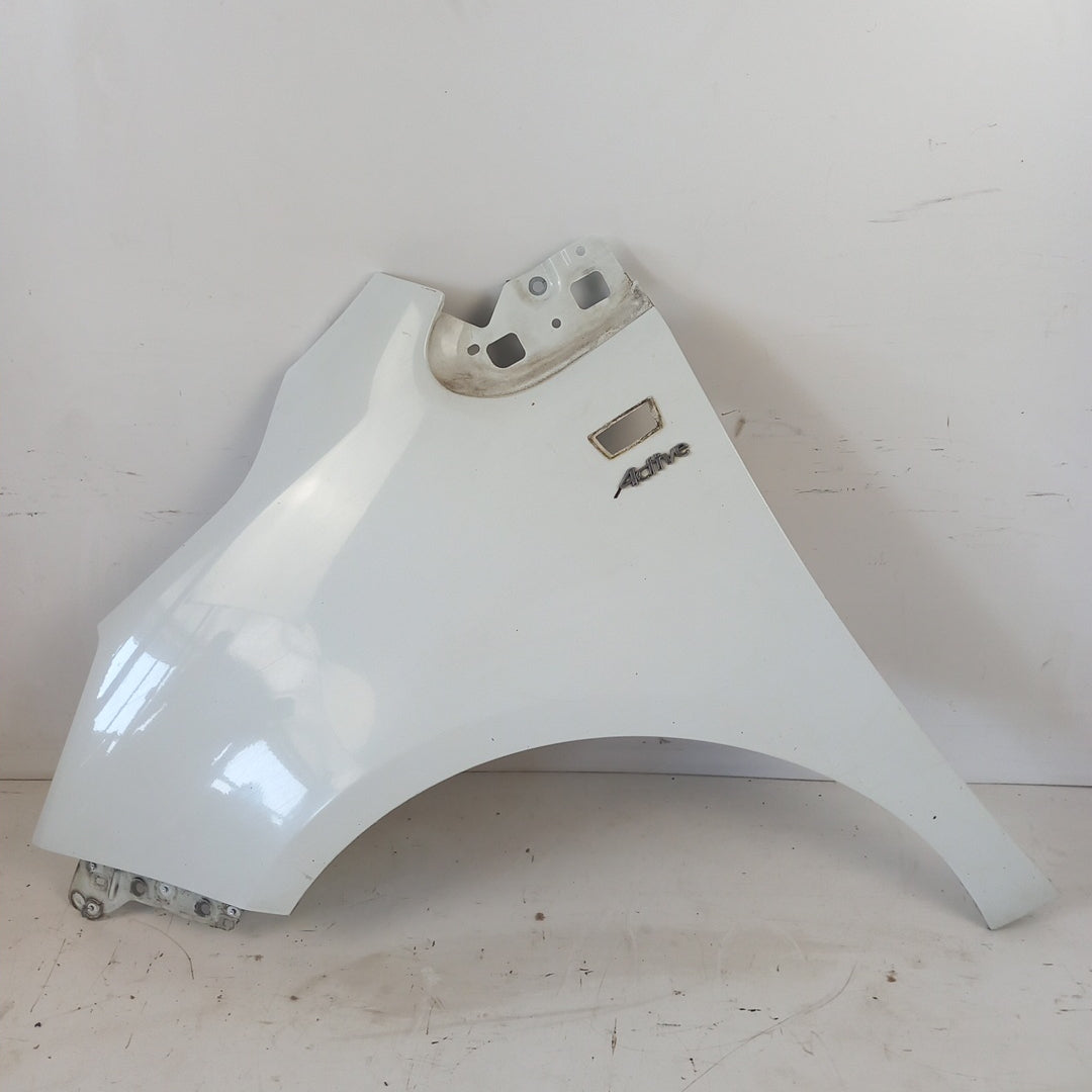 Калник преден ляв Z474 Бяло Opel Meriva B