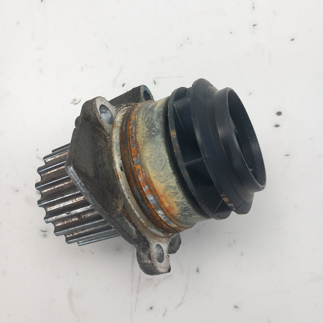 Водна помпа VW Passat 3BG 1,9 TDI 74kW 101PS