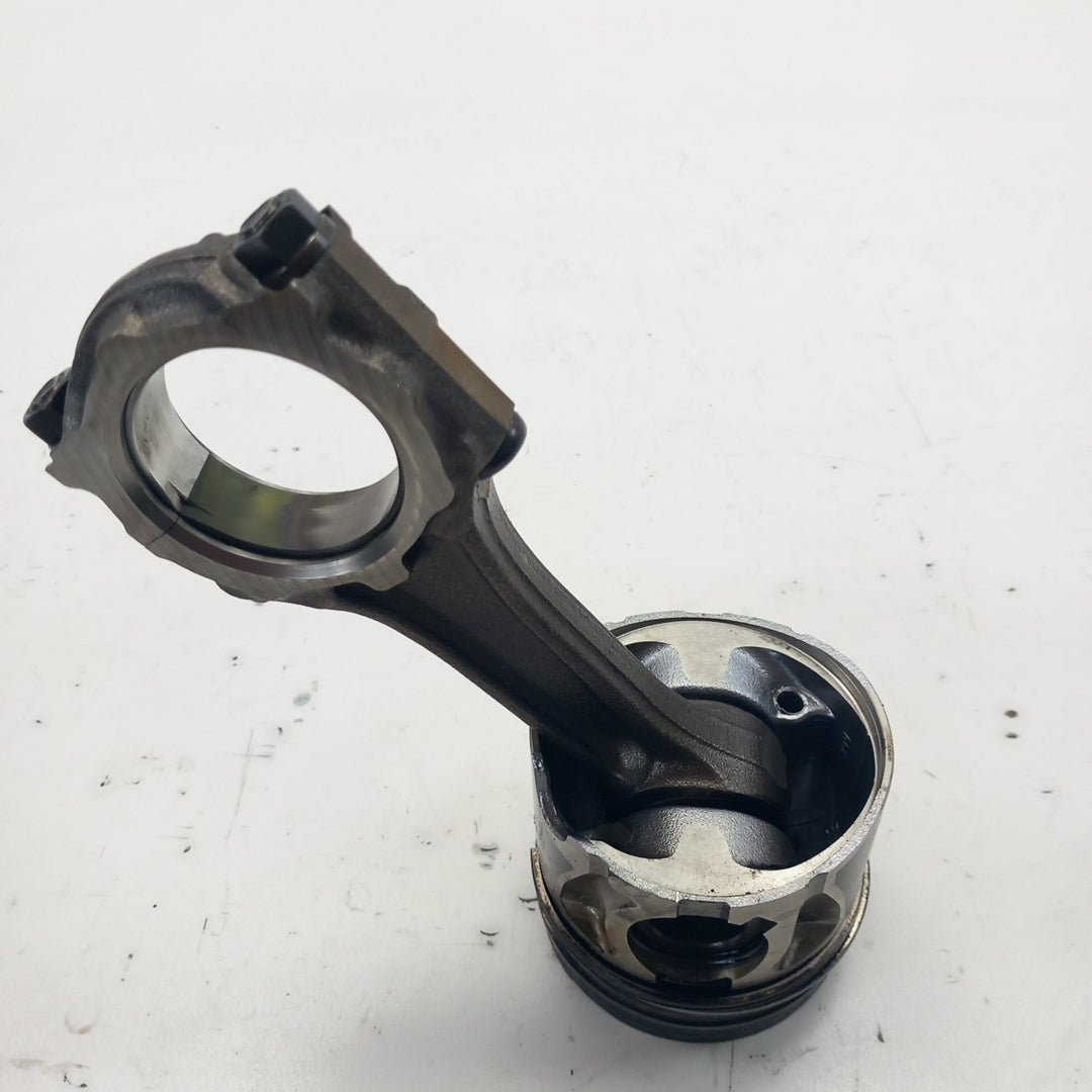 Бутало с биела A17DTJ A17DTL A17DTR Opel Astra J Corsa D Meriva Zafira B 1,7 CDTI