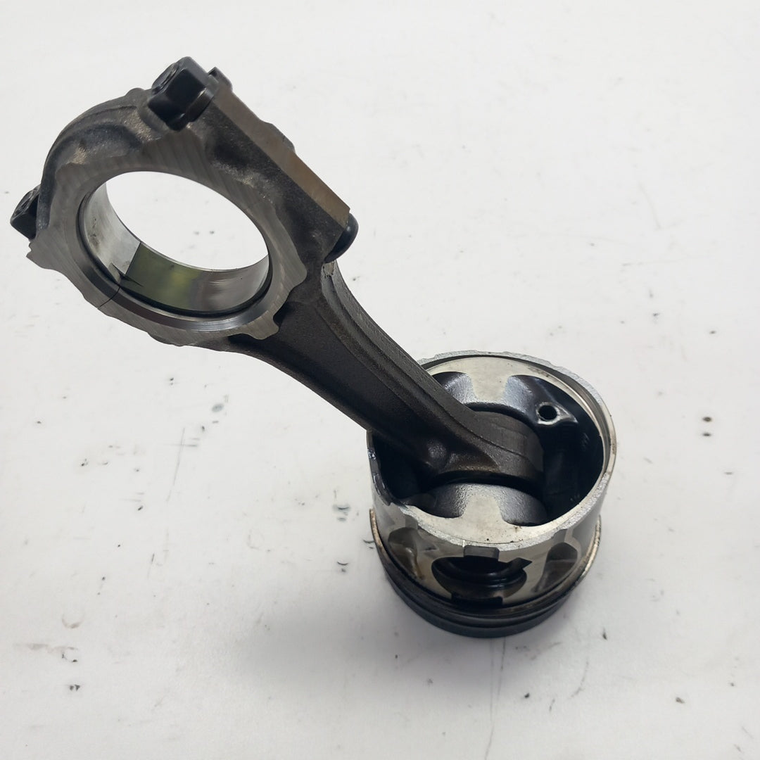 Бутало с биела A17DTJ A17DTL A17DTR Opel Astra J Corsa D Meriva Zafira B 1,7 CDTI