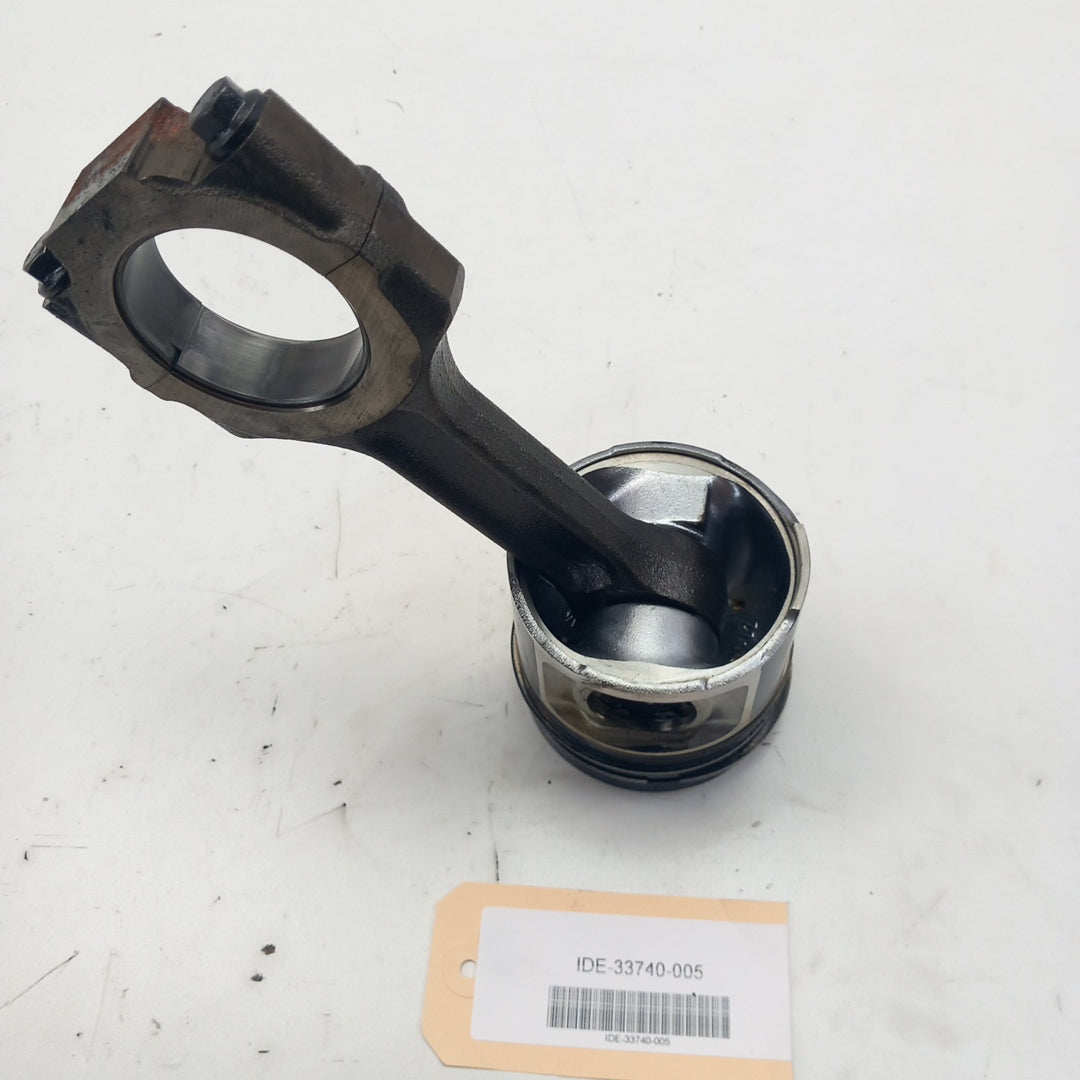 Бутало с биела Alfa Romeo 145 146 156 1,9 JTD 77KW 105 к,с, лек дефект