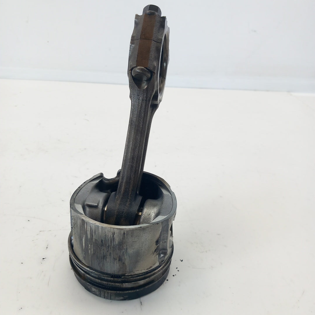 Бутало с биела с дефект Z17DTH Opel Astra H 1,7 CDTI