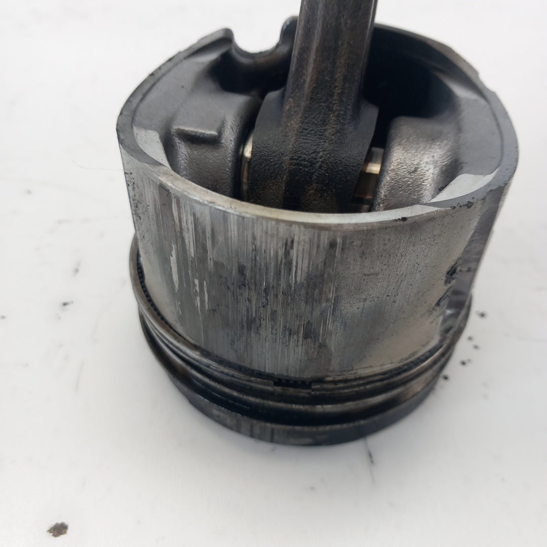 Бутало с биела с дефект Z17DTH Opel Astra H 1,7 CDTI