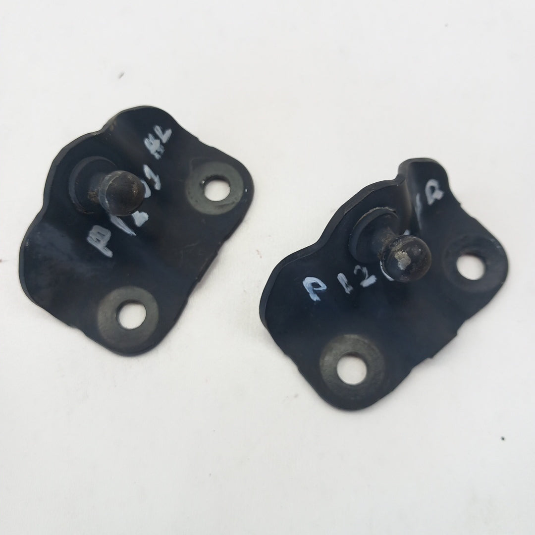 Комплект държачи амортисьор капак багажник Opel Zafira C