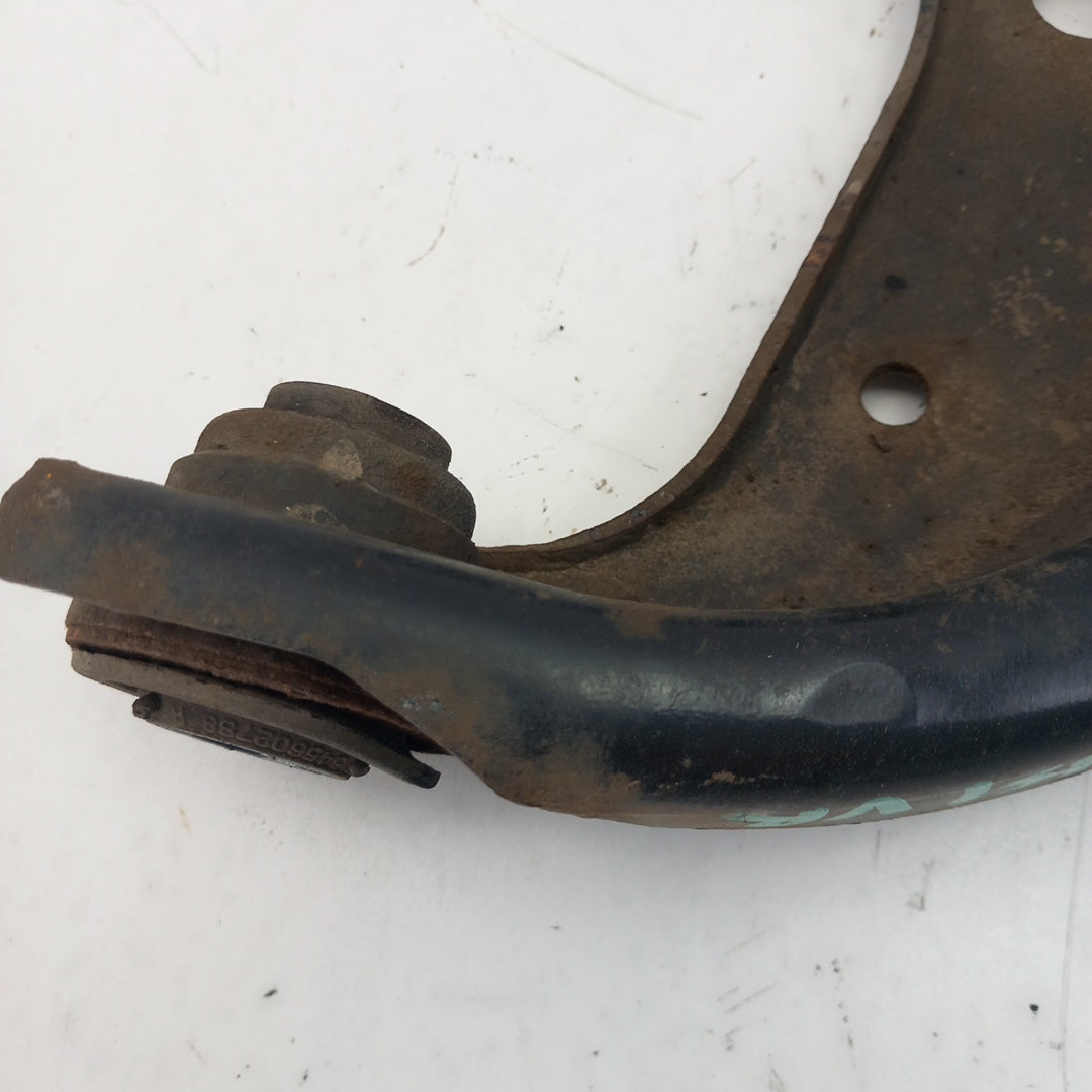 Носач преден десен Dacia Duster I HS