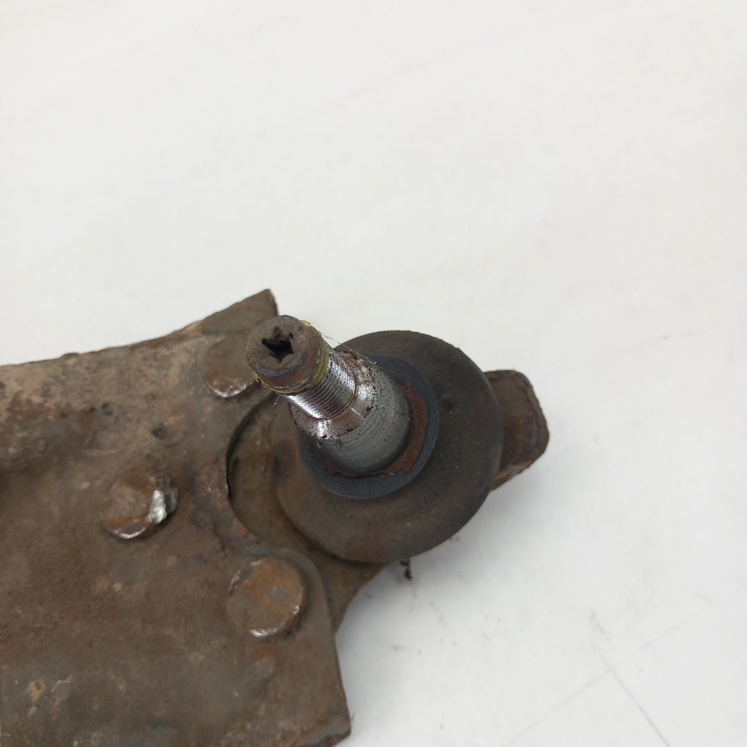 Носач преден десен Dacia Duster I HS