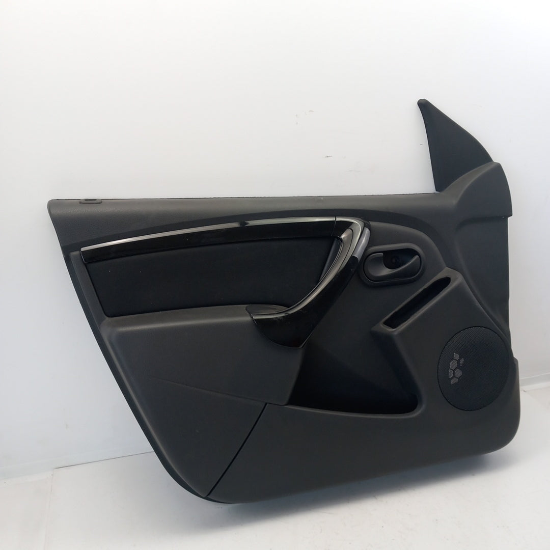 Кора на врата предна лява Dacia Duster I HS