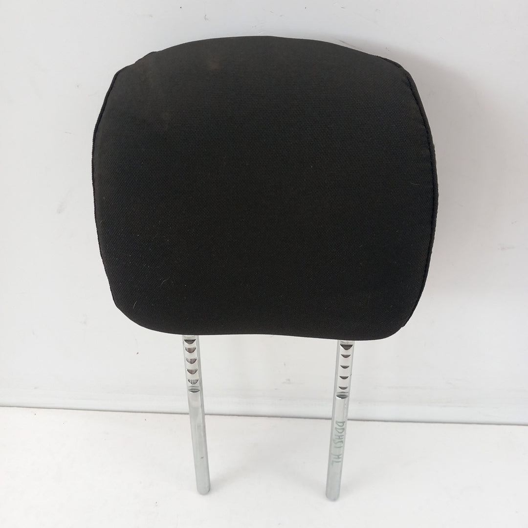 Подглавник задни седалки ляв десен