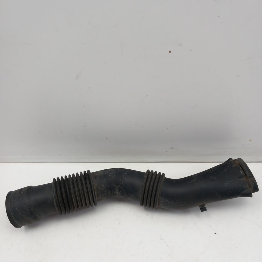 Въздуховод тръба въздух LSA667 Dacia Duster I HS 1,5 dCi K9KJ896