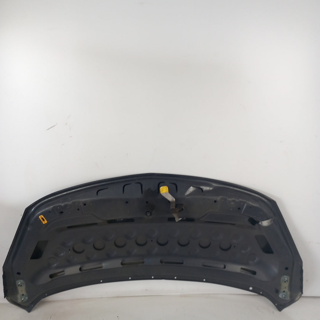 Преден капак Z177 Karbongrau със забележки Opel Meriva B