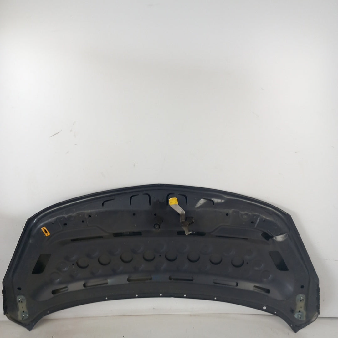 Преден капак Z177 Karbongrau със забележки Opel Meriva B