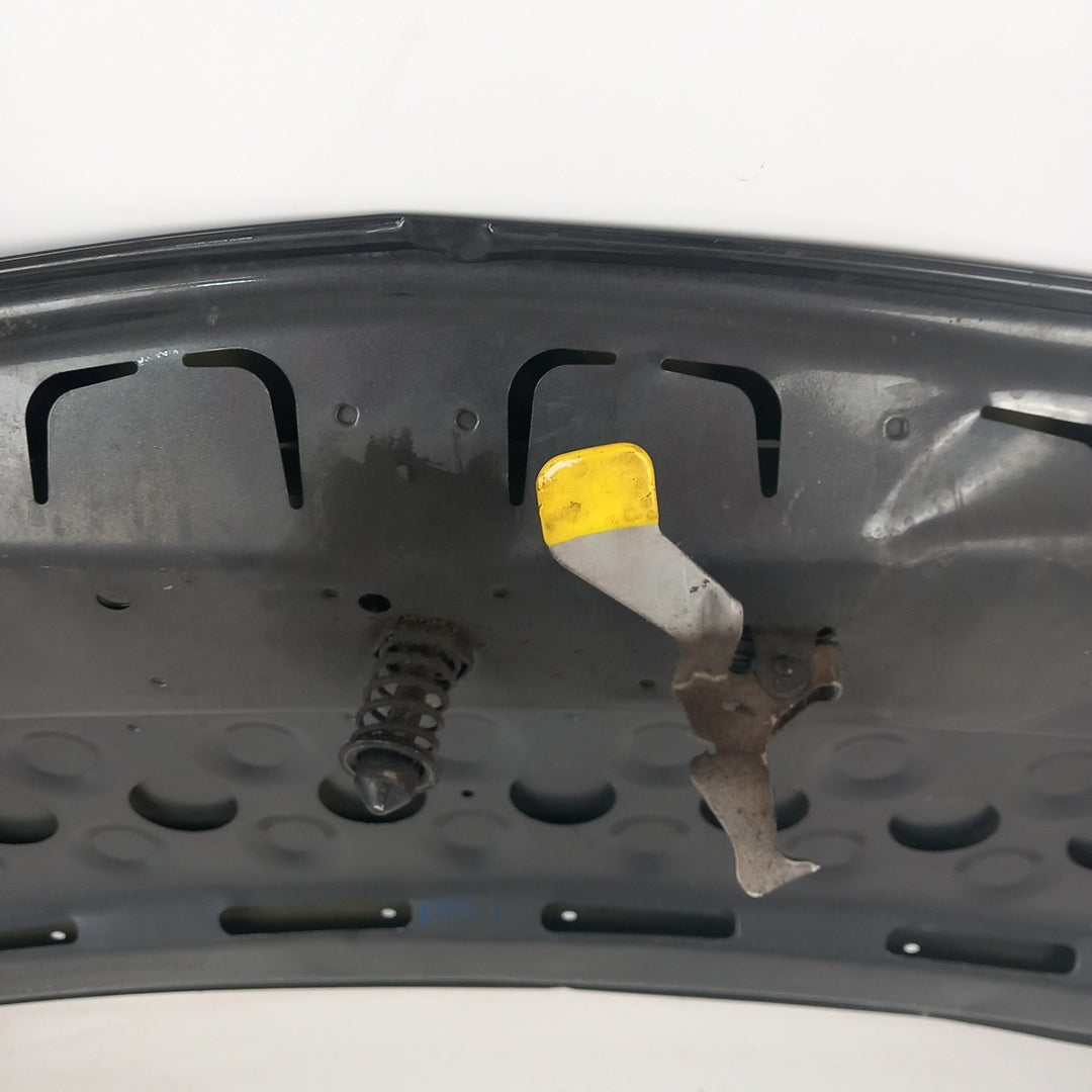 Преден капак Z177 Karbongrau със забележки Opel Meriva B