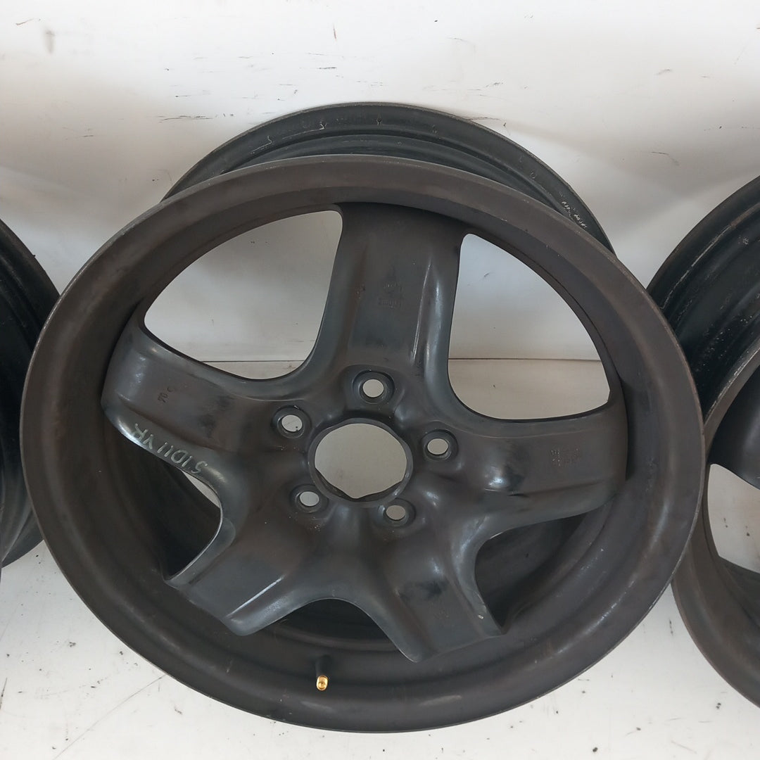 Комплект 16" цола 4 бр. железни джанти 6 1/2J x16H2  5x110 ET39 едната е ударена Opel Meriva B