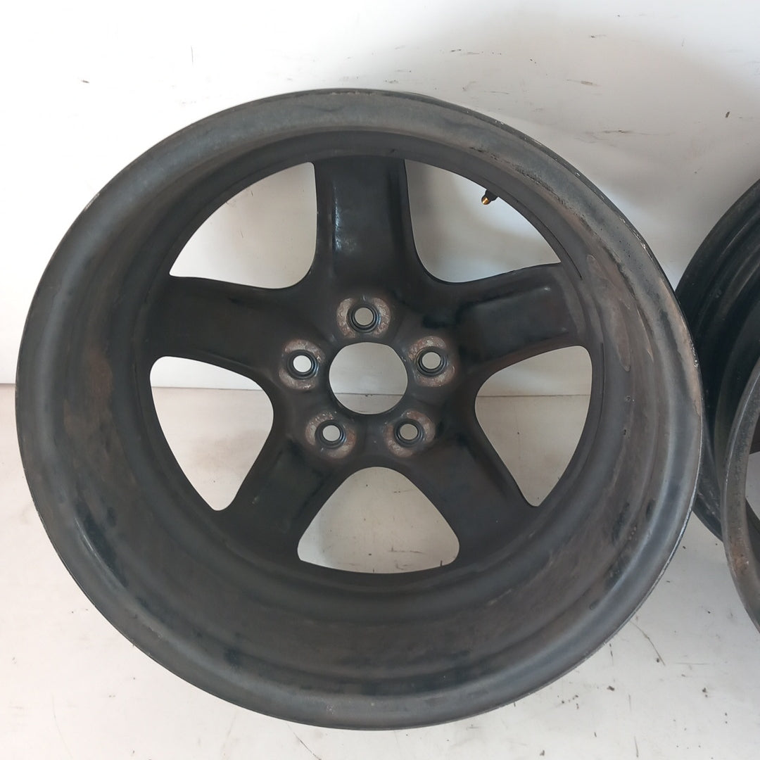 Комплект 16" цола 4 бр. железни джанти 6 1/2J x16H2  5x110 ET39 едната е ударена Opel Meriva B