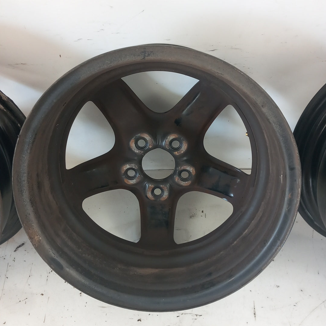 Комплект 16" цола 4 бр. железни джанти 6 1/2J x16H2  5x110 ET39 едната е ударена Opel Meriva B