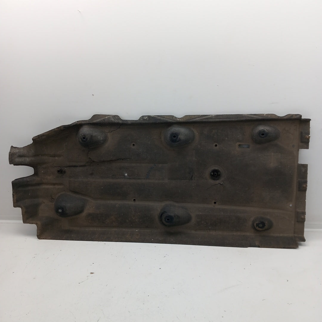 Защитна кора двигател ляв дефект Opel Insignia A 2,0 CDTI 170 PS B20DTH