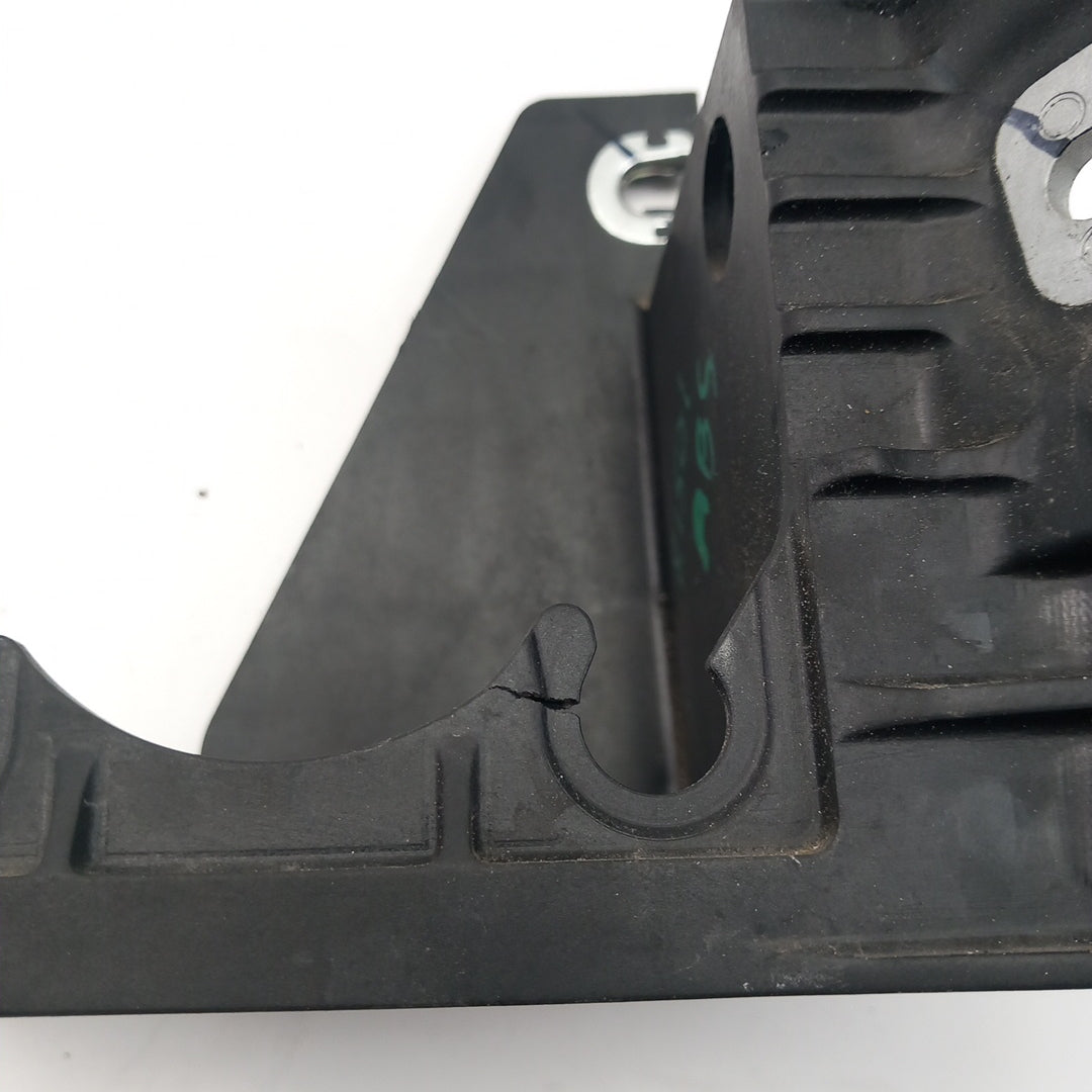 Стойка ABS 13358211 Opel Corsa E 1,4 Turbo B14NEJ