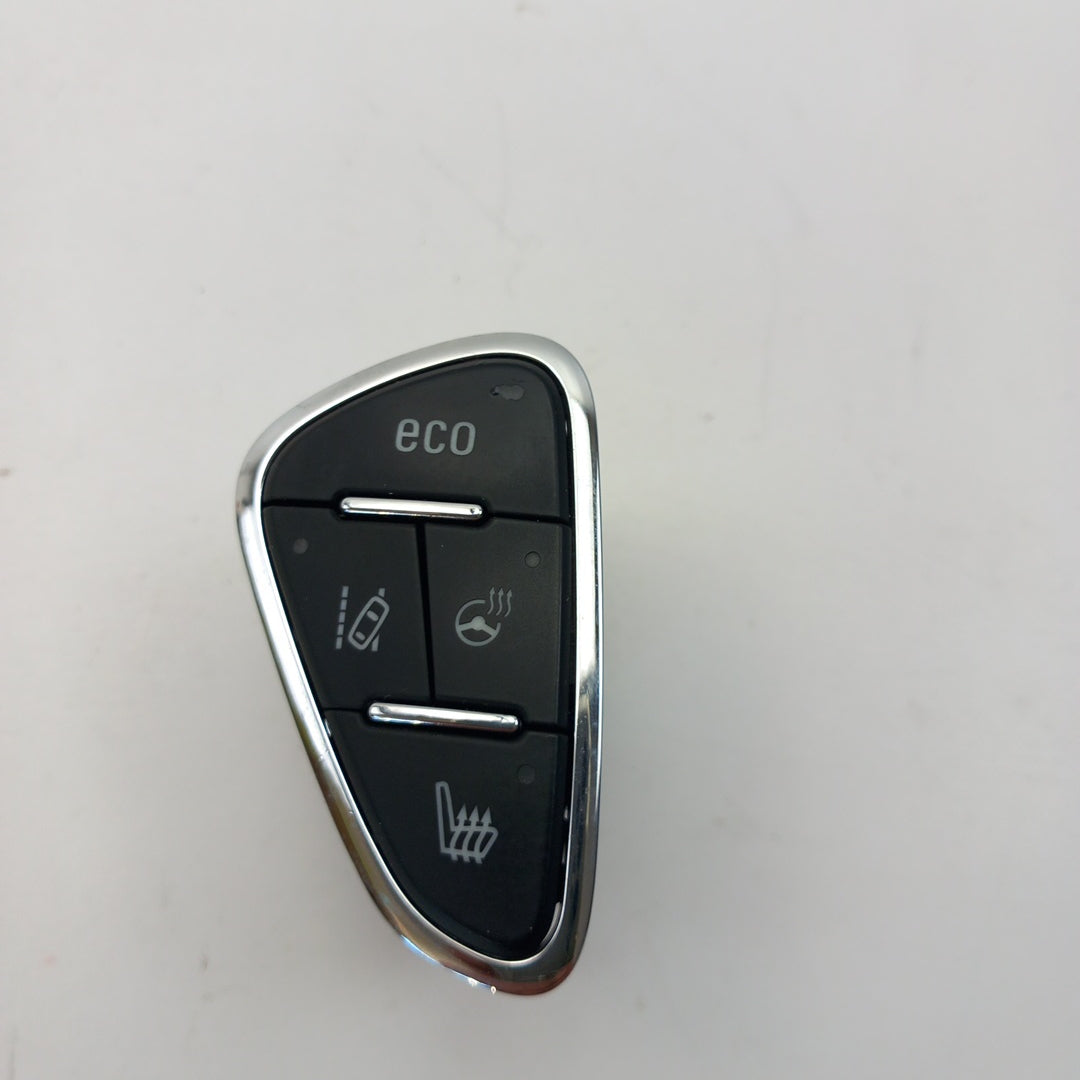 Бутон ECO Подгрев седалки/волан асистент настъпване маркировъчна лента Opel Corsa E