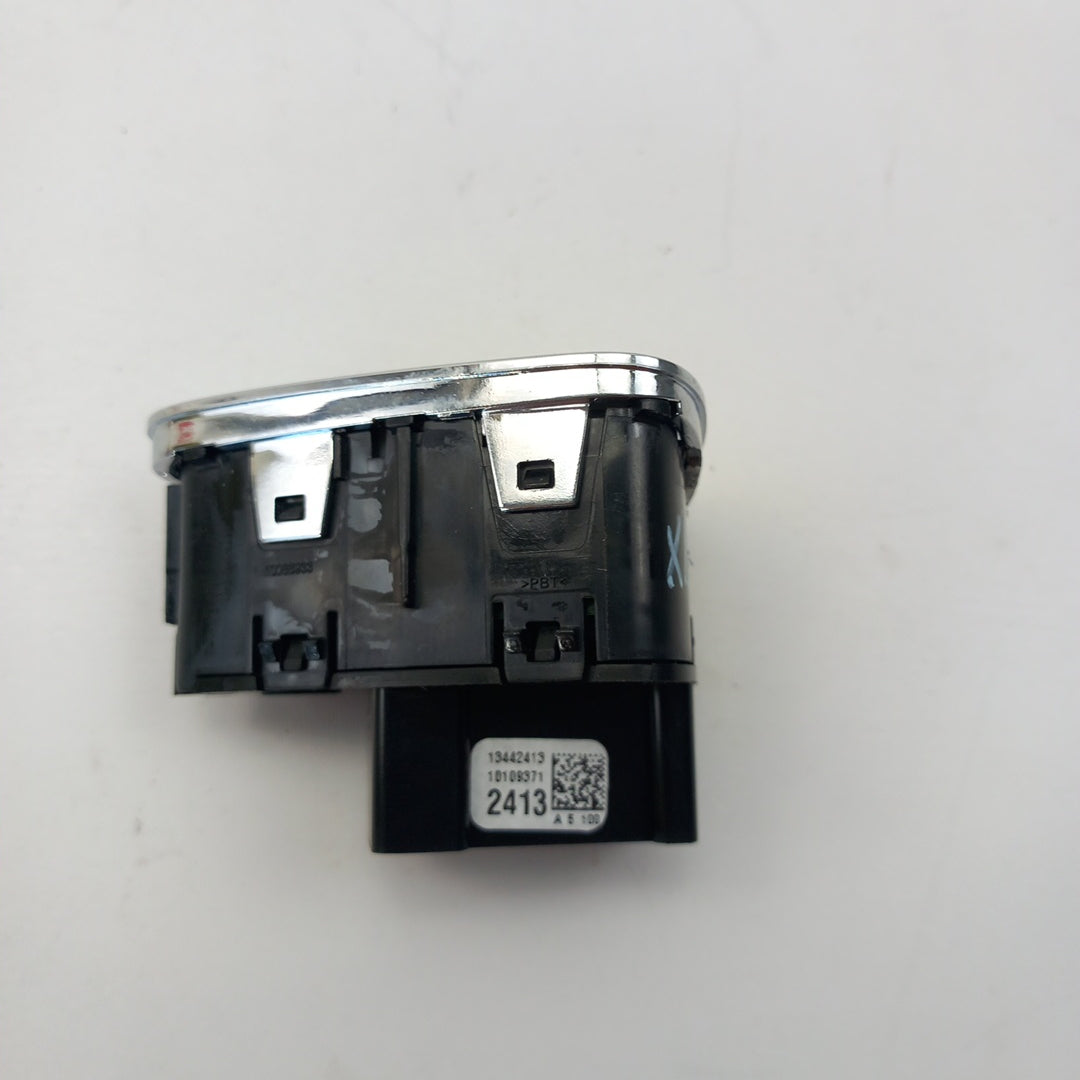 Бутон ECO Подгрев седалки/волан асистент настъпване маркировъчна лента Opel Corsa E