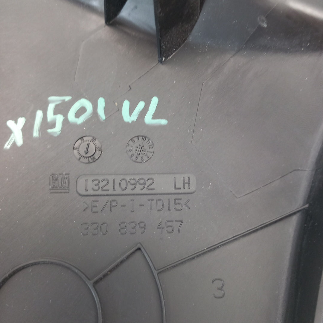 Пластмаса седалка предна лява вътрешна Opel Corsa E