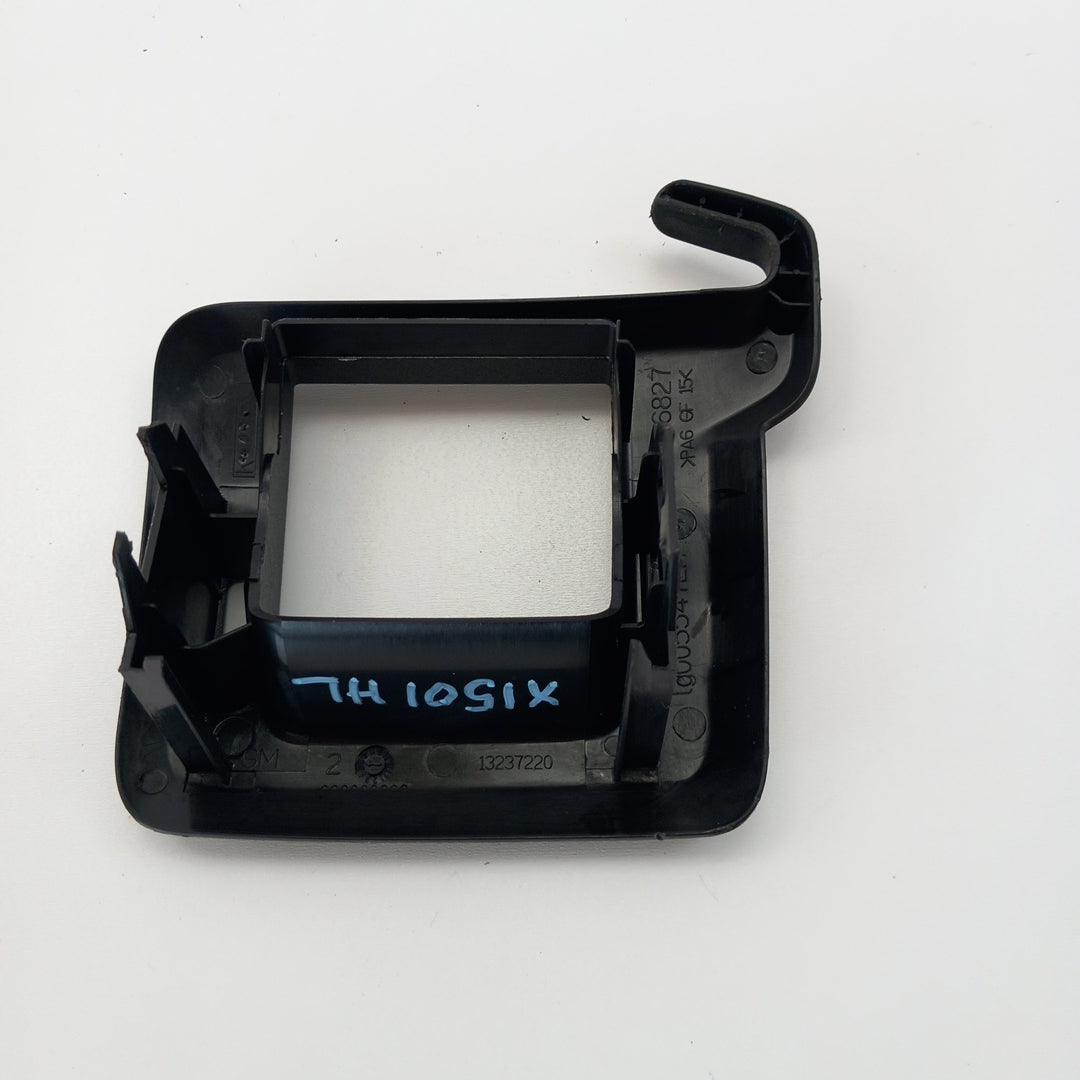 Капак ляв закопчалка облегалка задна седалка Opel Corsa E