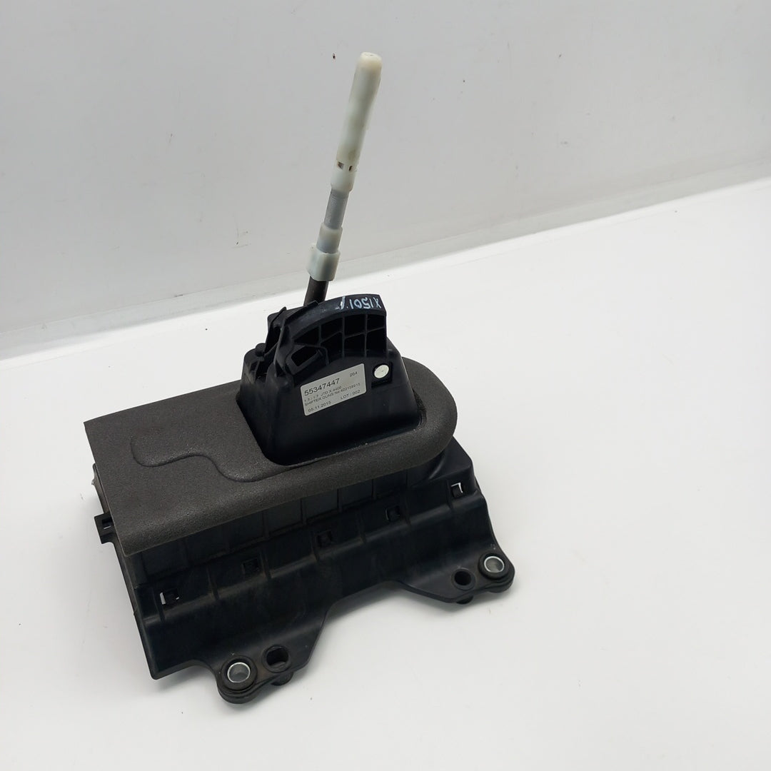 Скоростен лост 6-степенна М32 ръчна скоростна кутия Opel Corsa E