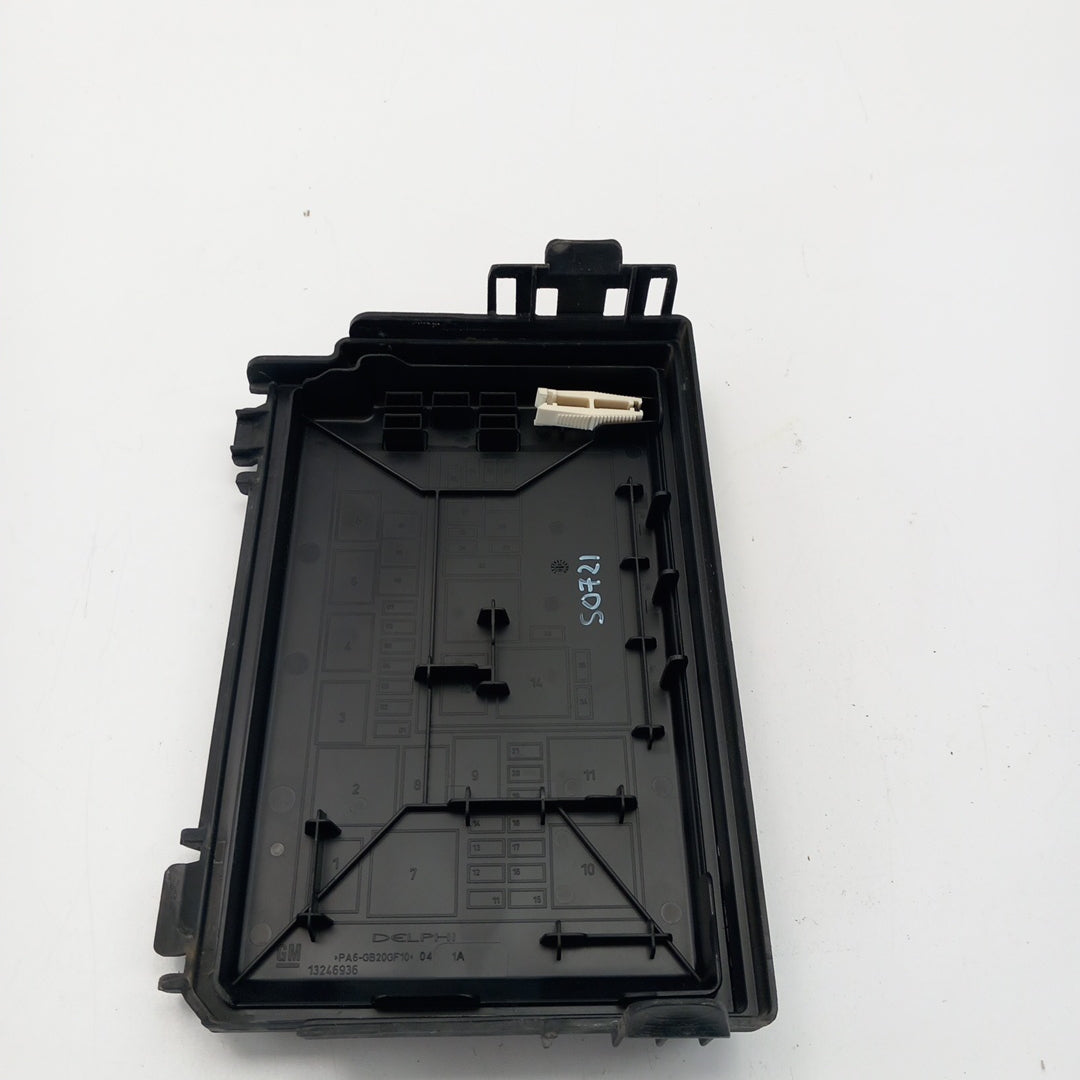 Капак бушониера двигател Opel Corsa D 1,2 A12XER