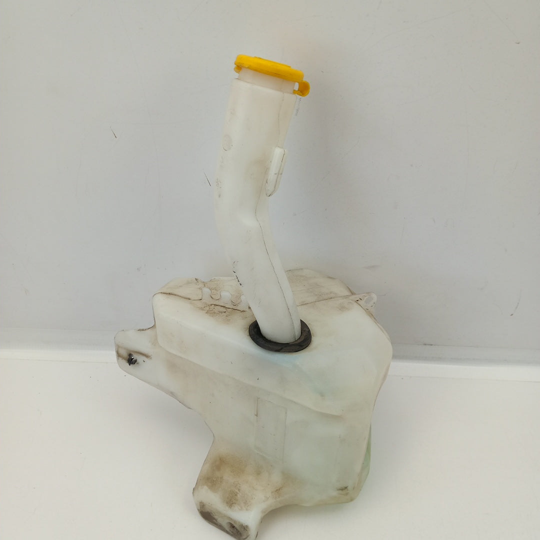 Казанче течност чистачки Opel Corsa D