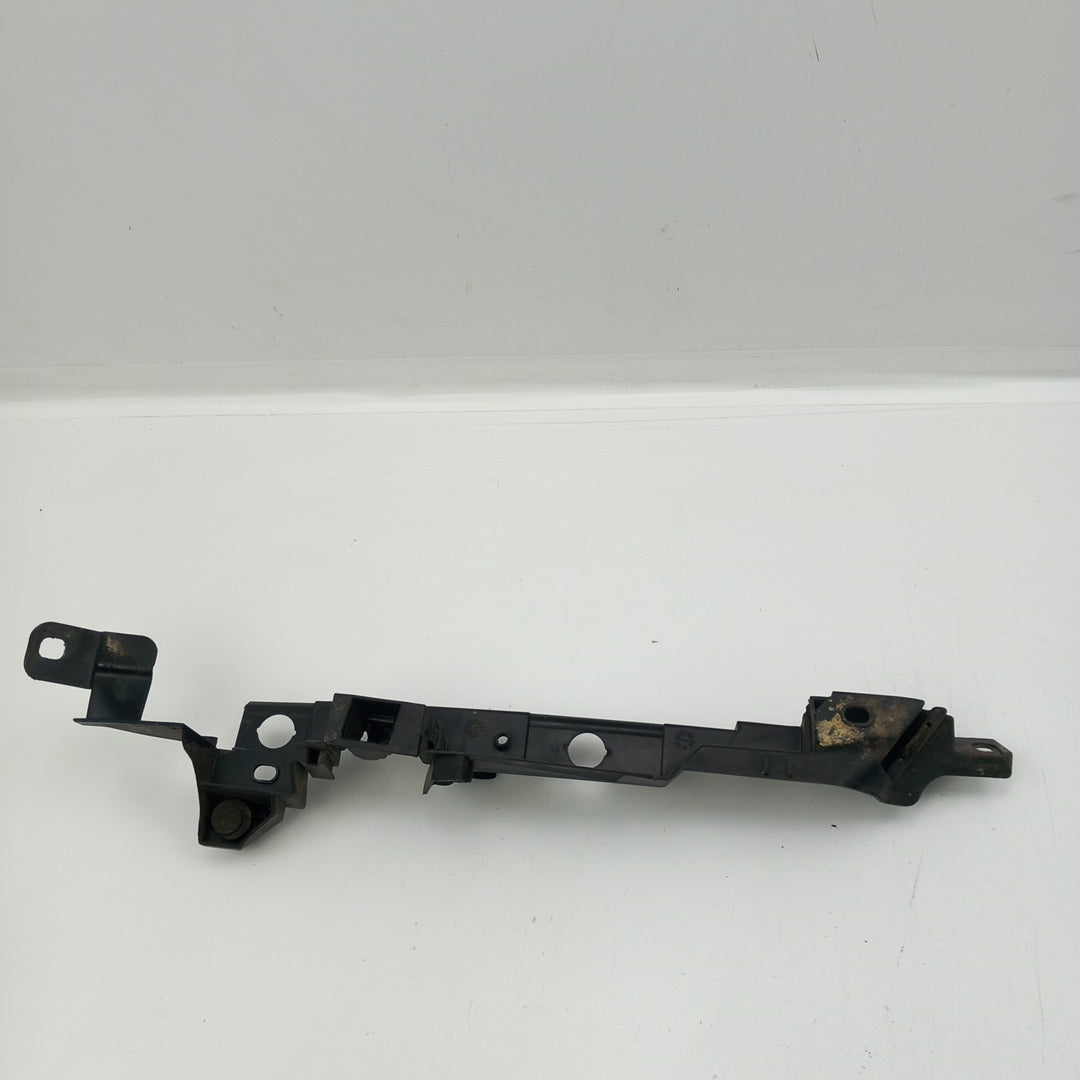 Лайстна преден калник ляв Opel Corsa D