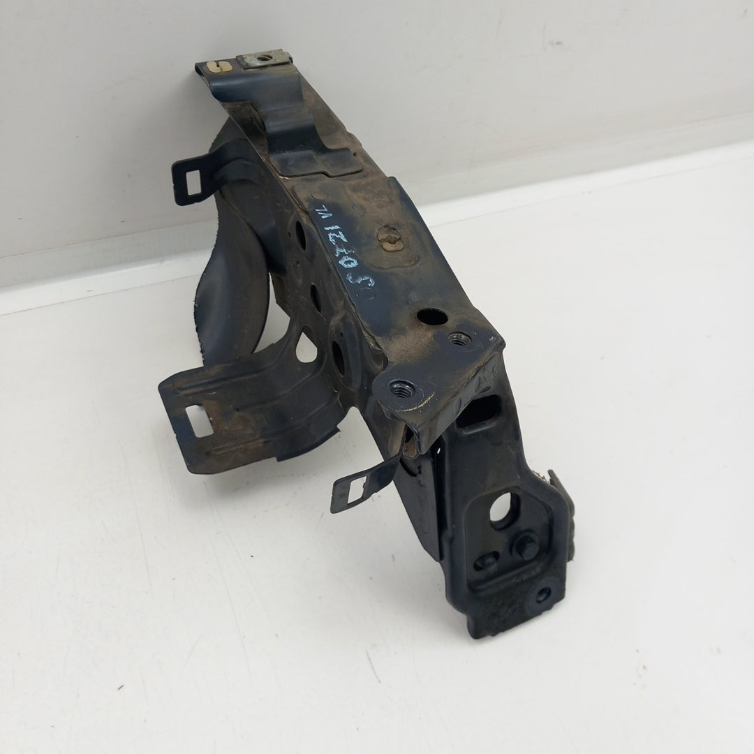 Рог преден десен горен Opel Corsa D