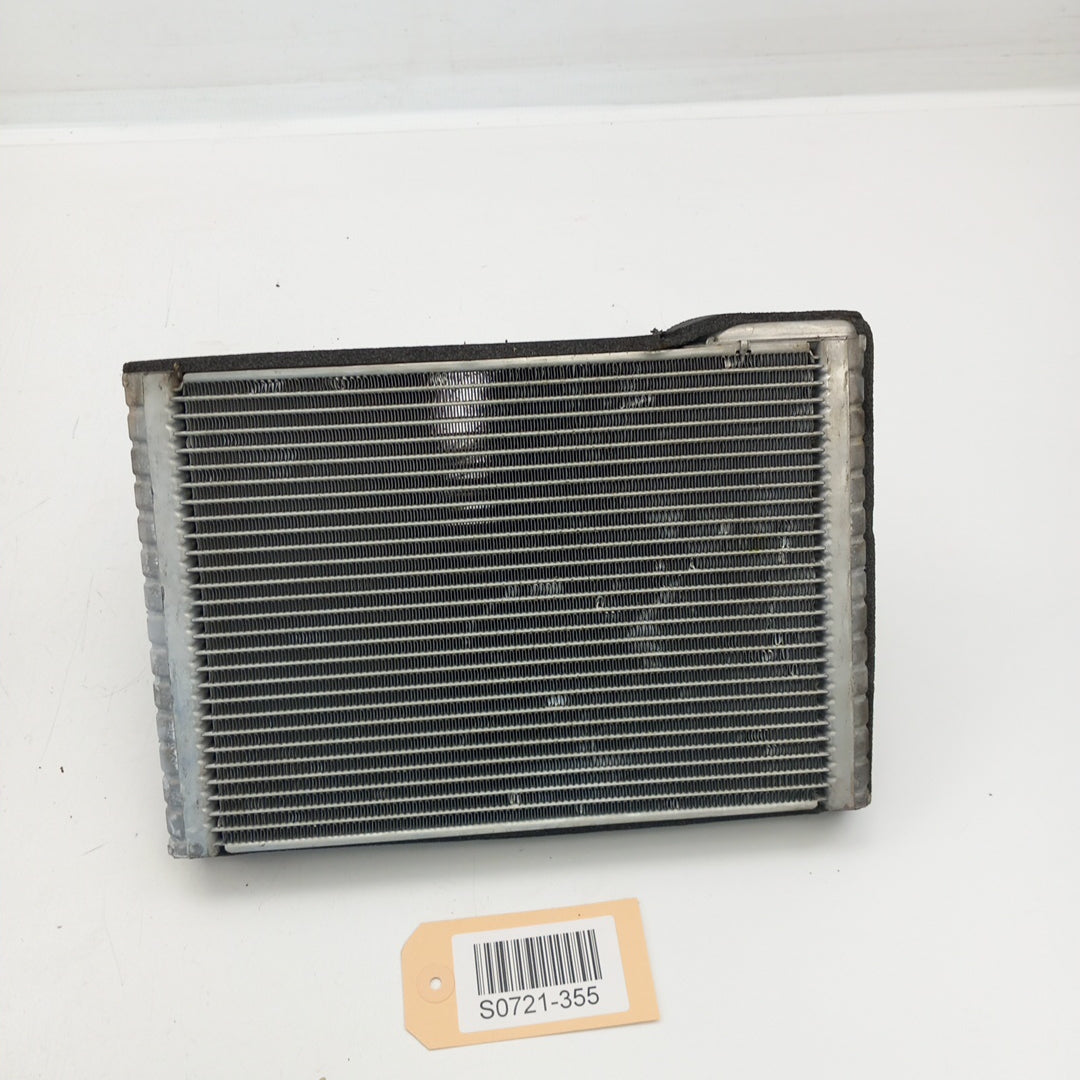 Радиатор климатик Opel Corsa D 1,2 A12XER