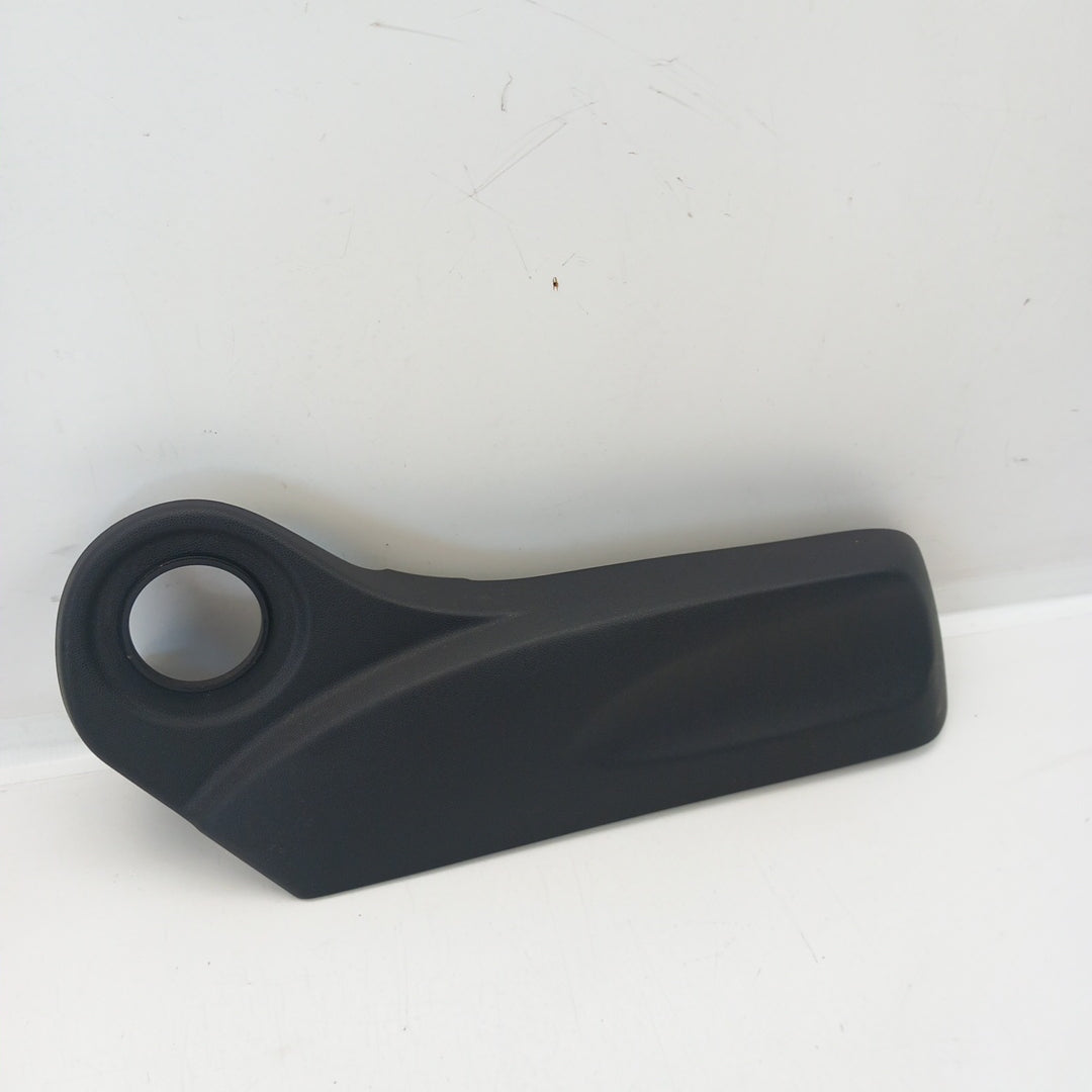 Пластмаса седалка предна дясна външна Opel Corsa D