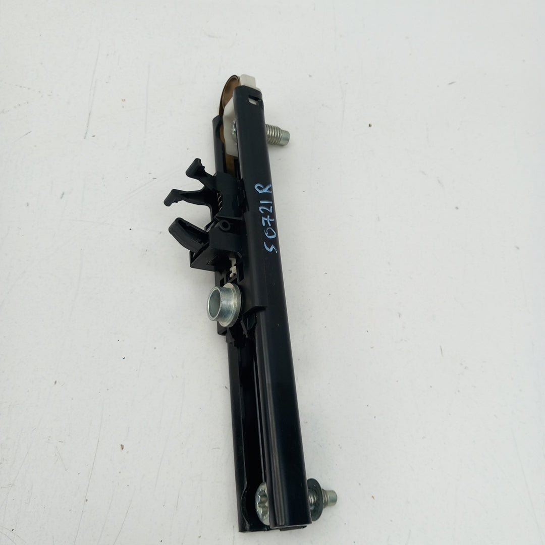 Регулатор височина колан преден ляв / десен Opel Corsa D