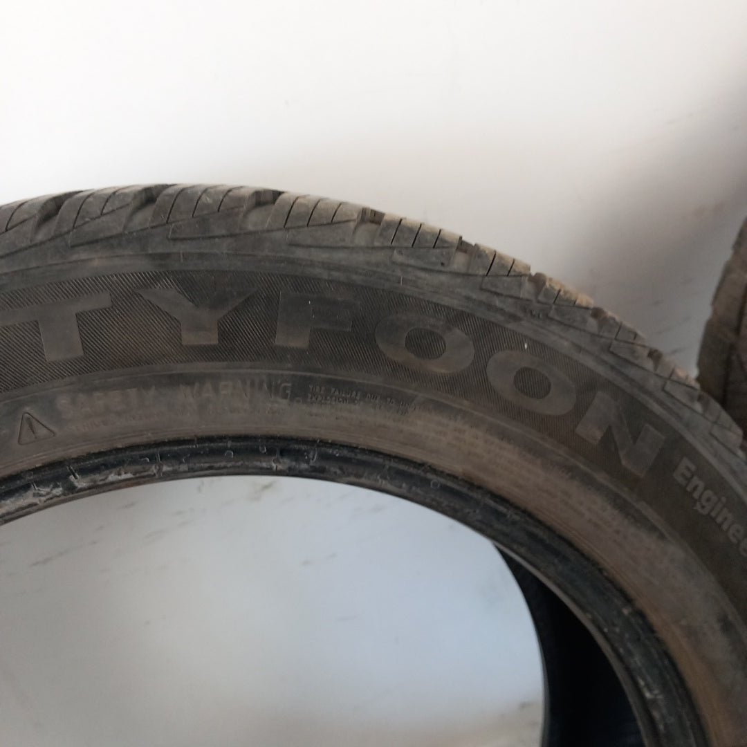 Комплект 16 " цола 4 бр. всесезонни гуми 195/55R16 87 V M+S 4Season Tyfoon