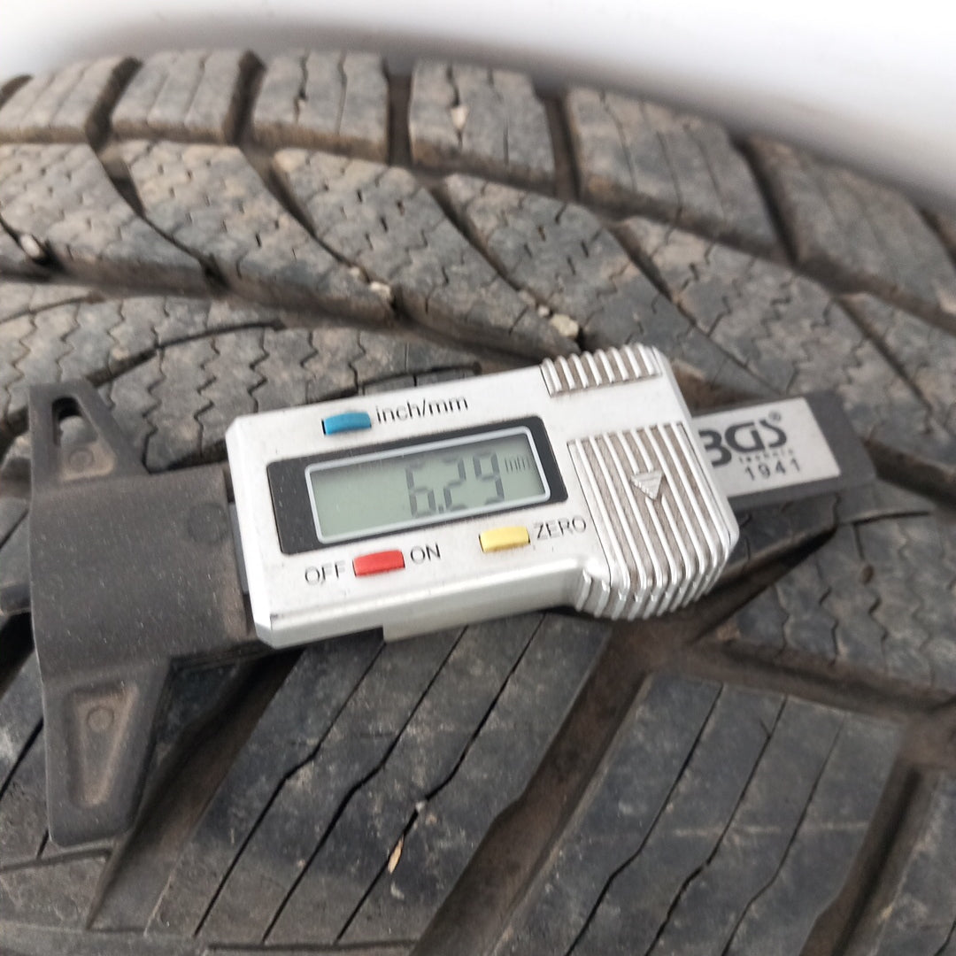 Комплект 16 " цола 4 бр. всесезонни гуми 195/55R16 87 V M+S 4Season Tyfoon