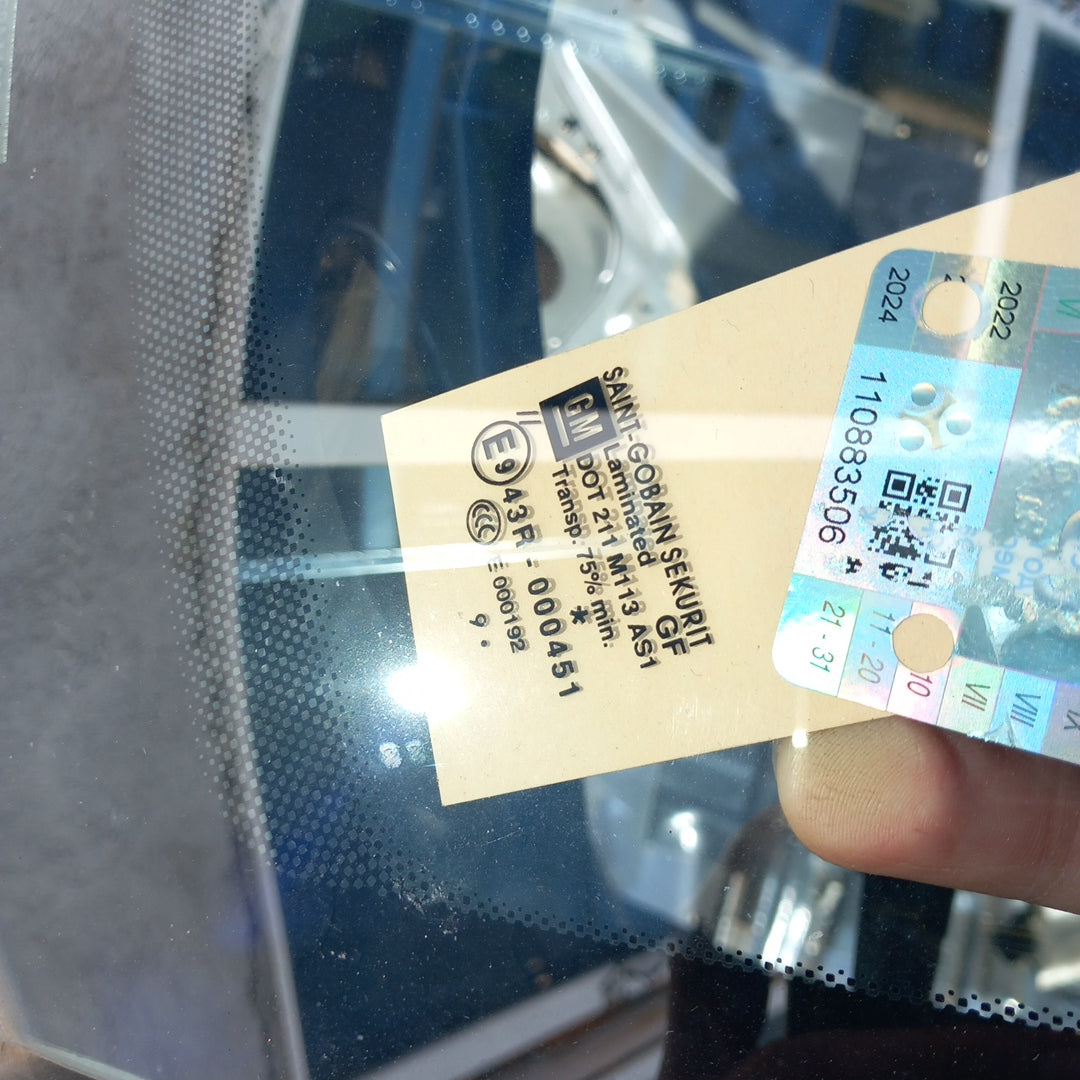 Предно стъкло 75% прозрачност Ламиниран зелен GF Opel Corsa D