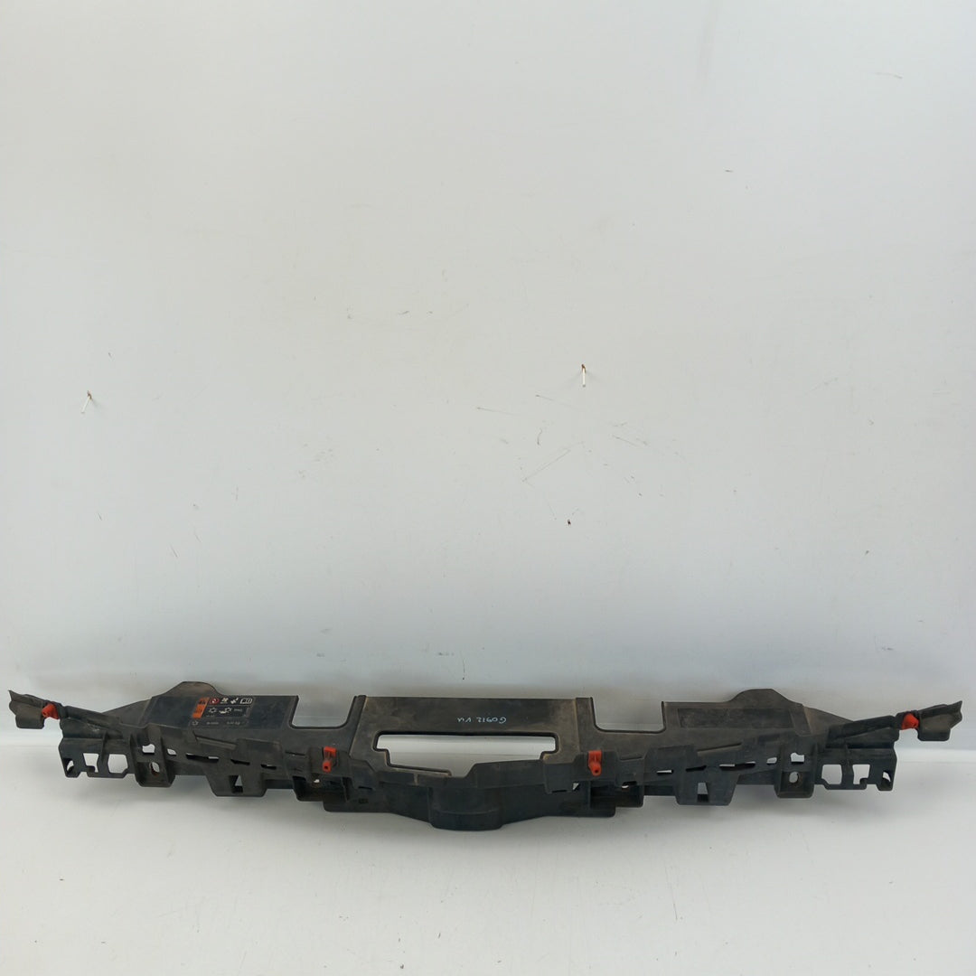 Водач предна броня централен Opel Insignia A