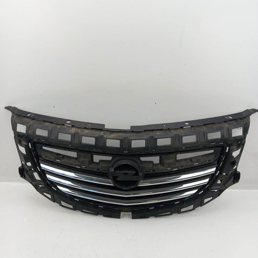 Решетка радиатор предна броня Opel Insignia A
