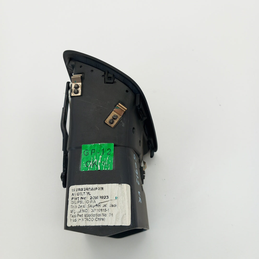 Въздуховод табло десен Opel Insignia A