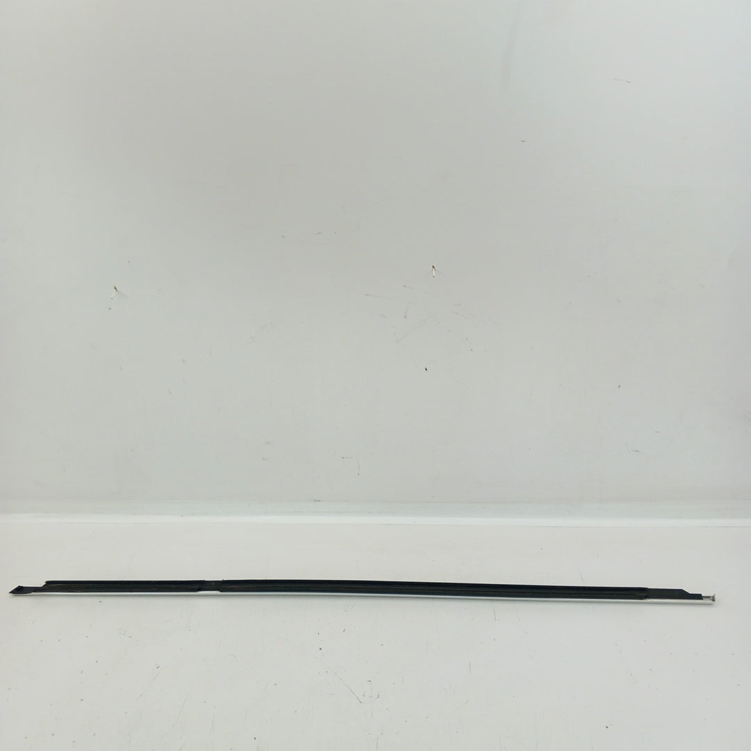 Лайстна стъкло на врата задна дясна външна хром Opel Insignia A хечбек