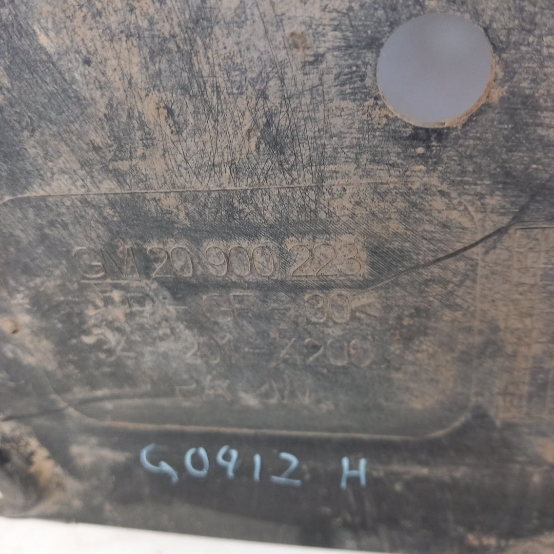 Защитна кора двигател Opel Insignia A A20DTH хечбек