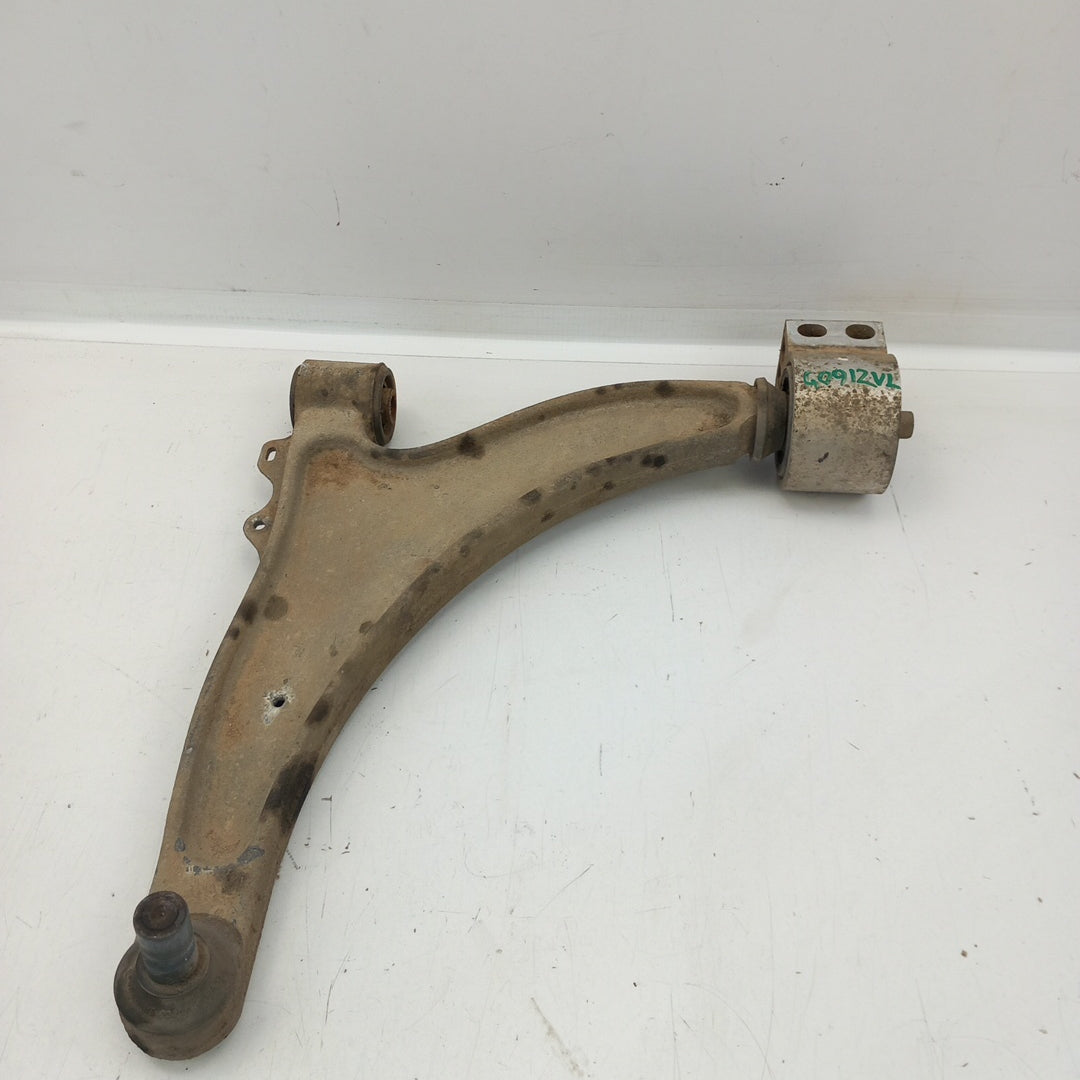 Носач преден ляв Opel Insignia A