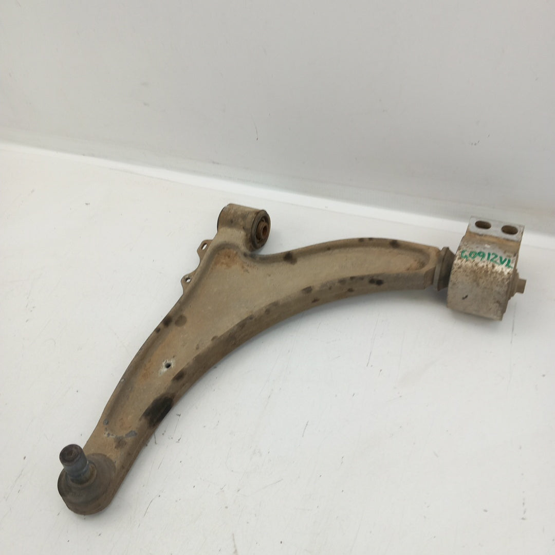 Носач преден ляв Opel Insignia A