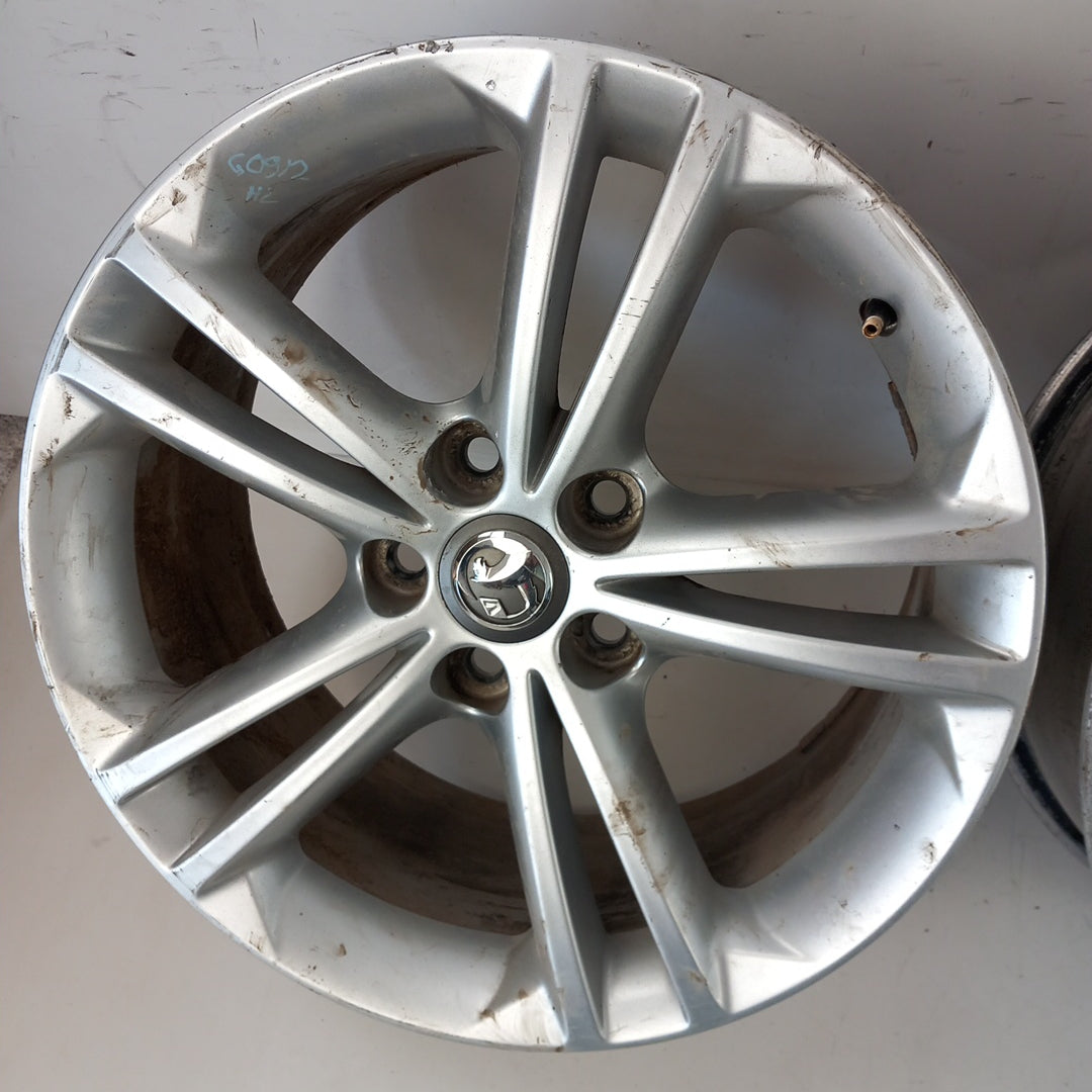 Комплект 18" цола алуминиеви джанти 18x8JH2 IS42 5x120 Opel Insignia