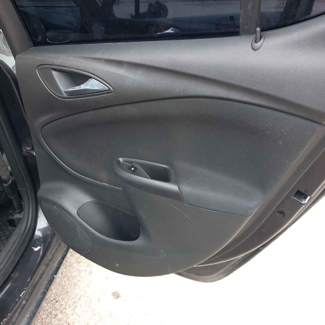 Opel Astra K 5-door 1,4 Turbo B14XFT 2015 снимки/ B1601