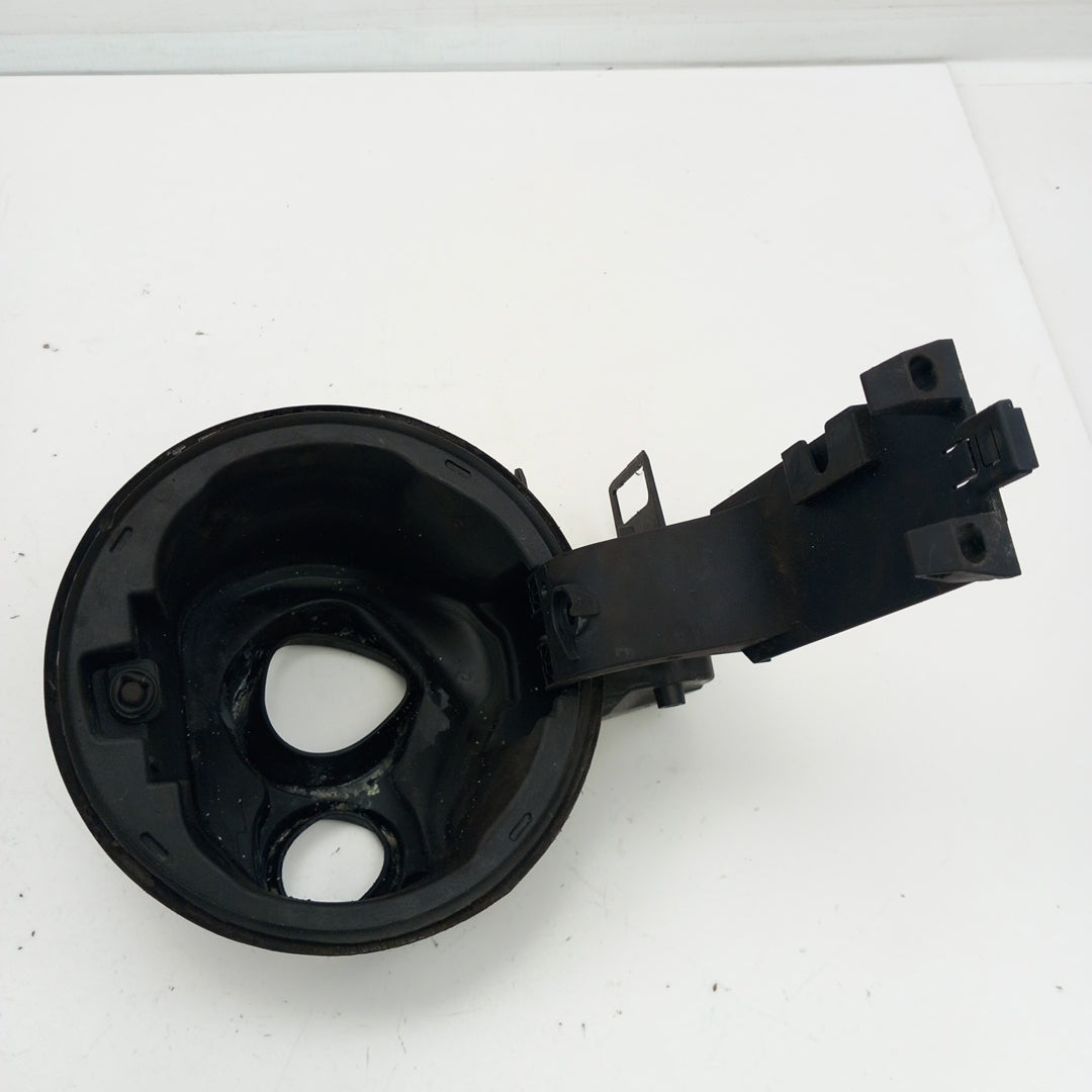 Корпус капак гърловина резервоар гориво Opel Zafira C Tourer 2,0 CDTI 170 PS B20DTH