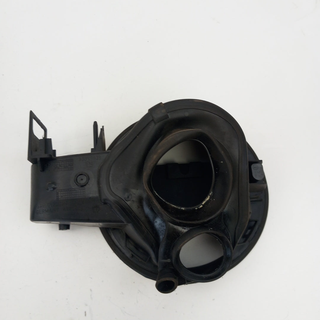 Корпус капак гърловина резервоар гориво Opel Zafira C Tourer 2,0 CDTI 170 PS B20DTH