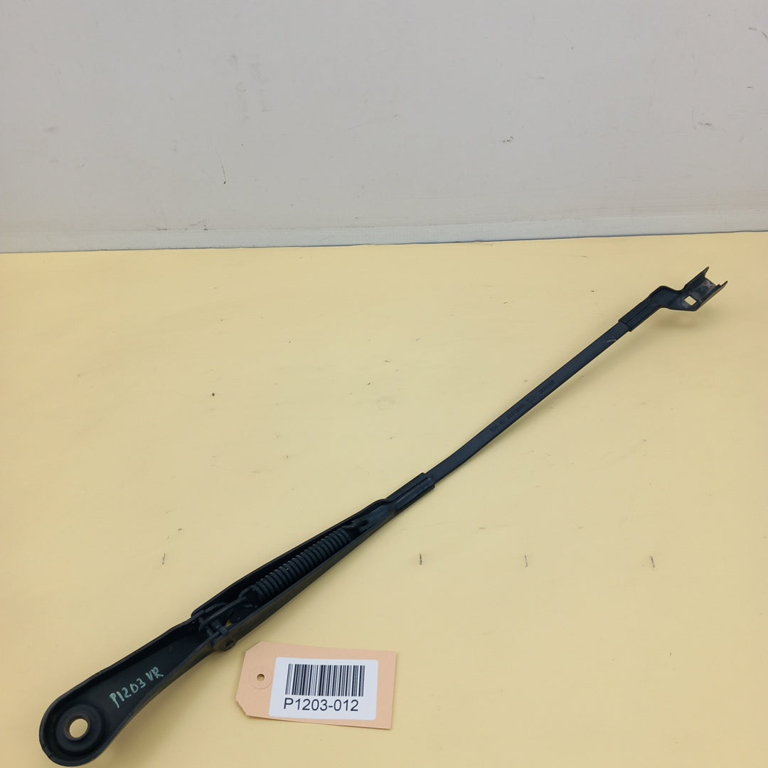 Рамо чистачка предно стъкло дясно RHD Opel Zafira C Tourer