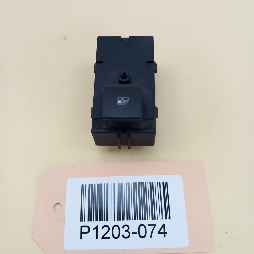 Бутон ел. стъкла задна врата лява / дясна HX Opel Zafira C Tourer